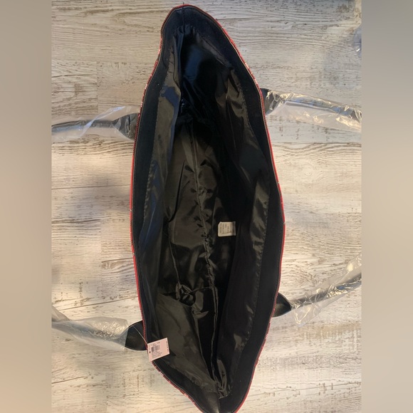 Victoria’s Secret plaid tartan floral red and black tote travel overnight bag - Picture 6 of 7